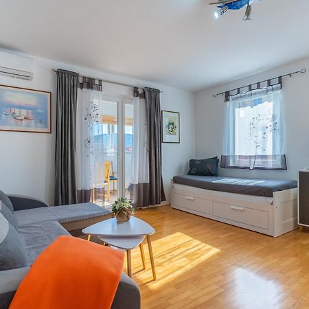 Apartment Kristian Cres Buitenkant foto