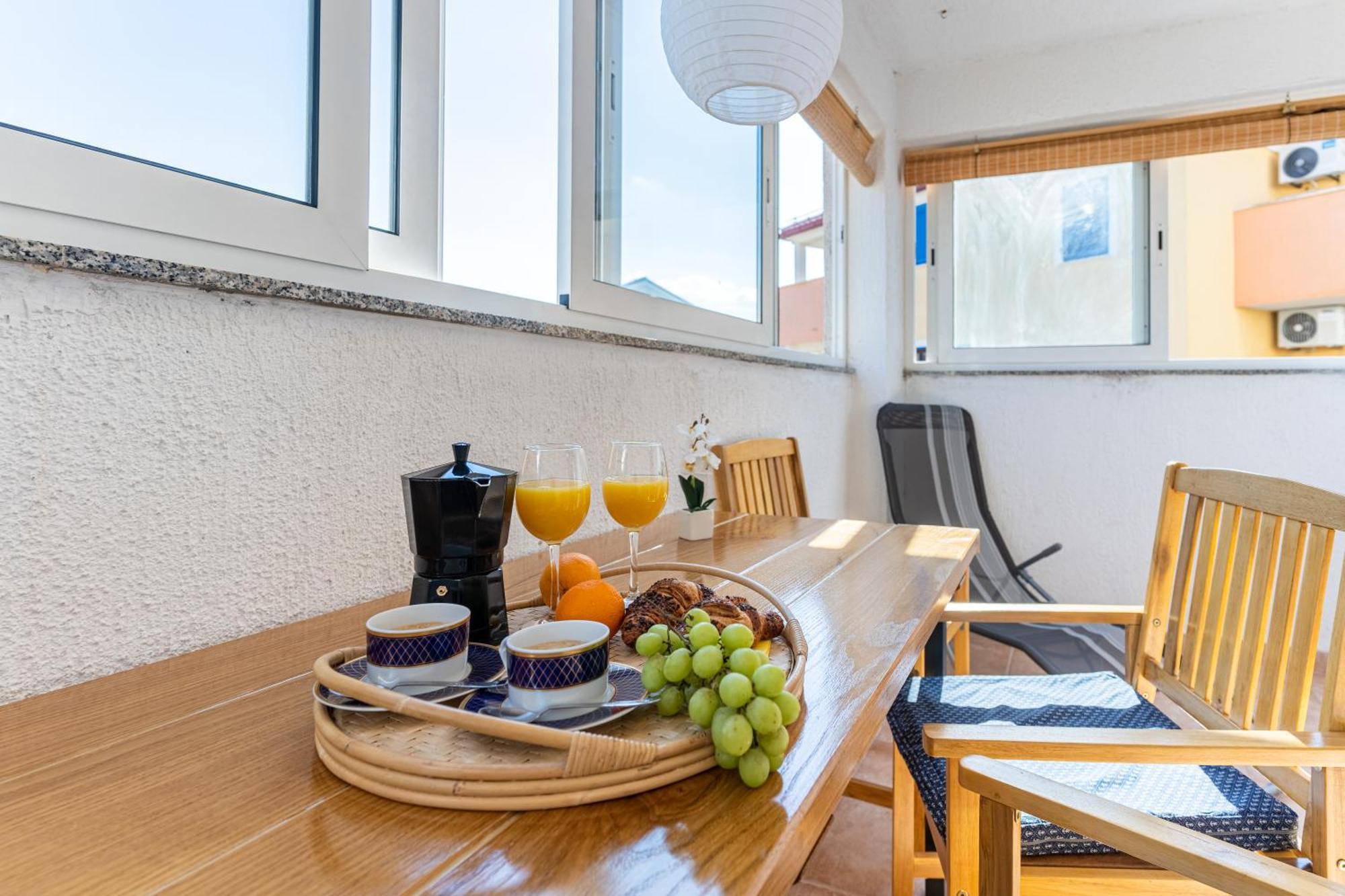 Apartment Kristian Cres Buitenkant foto
