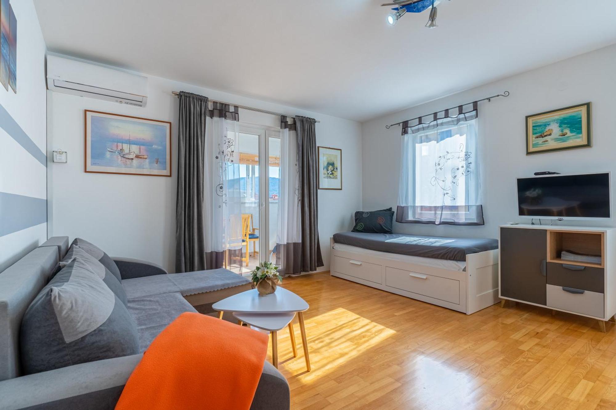 Apartment Kristian Cres Buitenkant foto